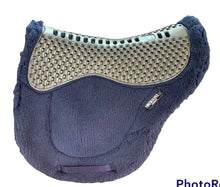 Load image into Gallery viewer, Burioni Endurance Pile with Gel Saddle Pad