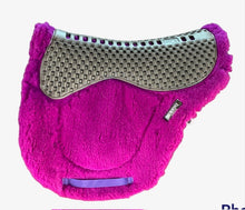 Load image into Gallery viewer, Burioni Endurance Pile with Gel Saddle Pad